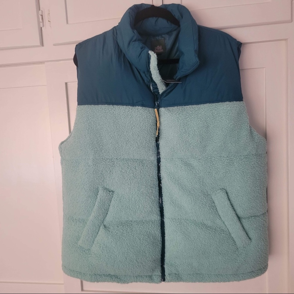 Wild fable vest